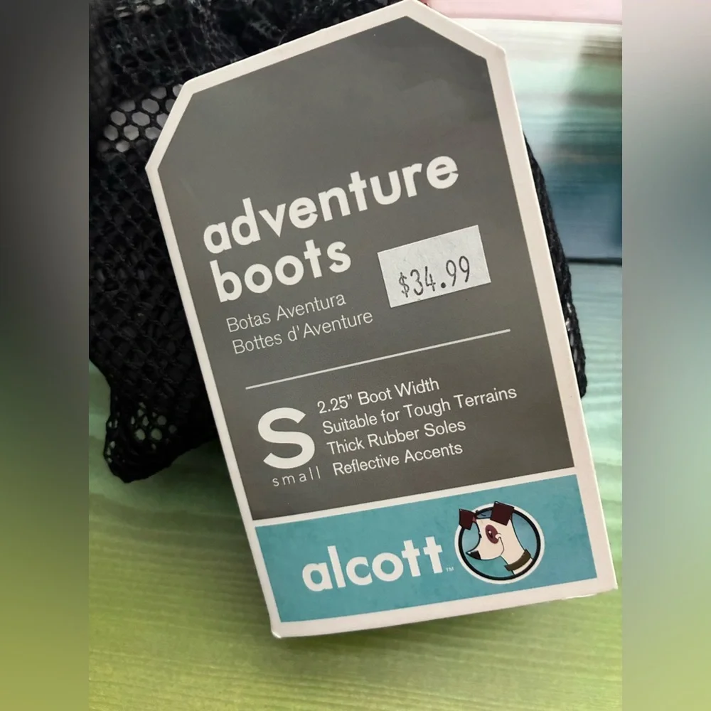 Alcott Adventure Boots -size small NEW - Picture 3 of 9